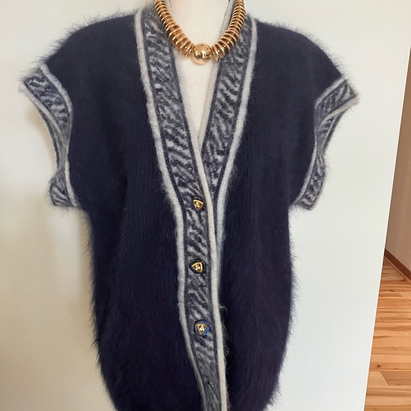 Vintage Jackets & Blazers - Mob wife vintage angora Oversized vest